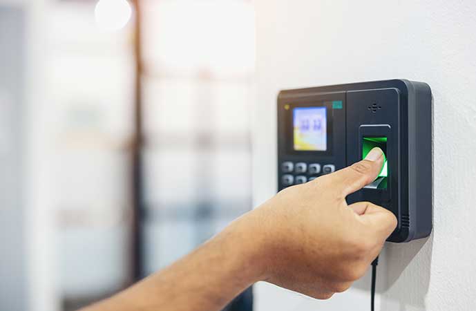 finger-print-scan-male-time-attendance-dubai finger-print-scan-male-time-attendance-dubai